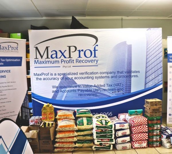 MaxProf donation of foodstuffs, nappies and baby formula at Salem Baby Centre - 2